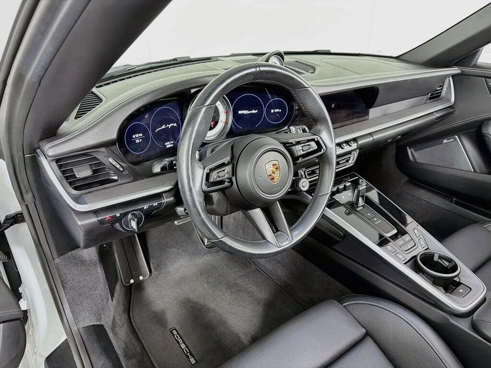2023 Porsche 992 Carrera - Image 4 of 6
