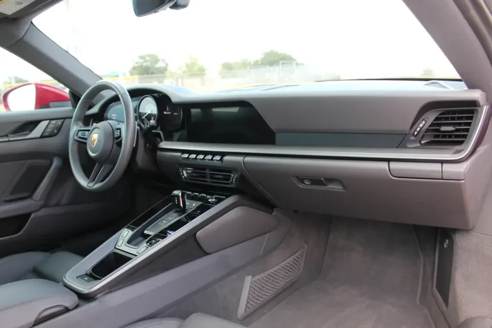 2023 Porsche 992 Carrera 4 - Image 5 of 10