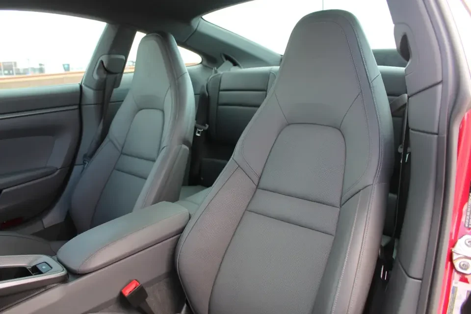 2023 Porsche 992 Carrera 4 - Image 7 of 10