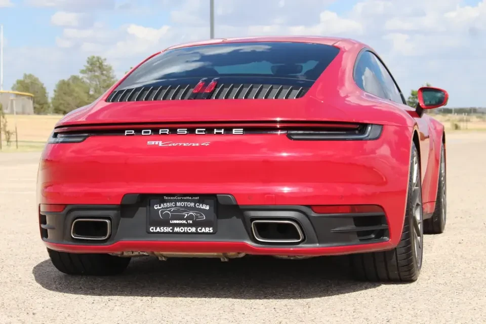 2023 Porsche 992 Carrera 4 - Image 8 of 10