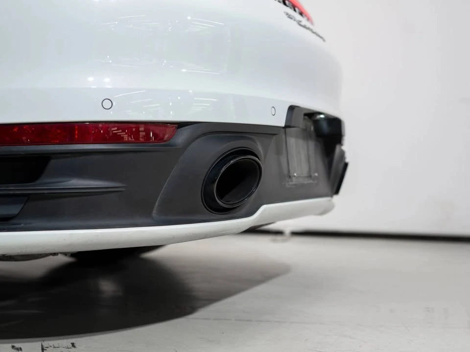 2023 Porsche 992 Carrera 4S - Image 10 of 19