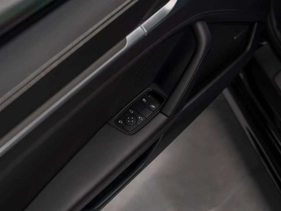 2023 Porsche 992 Carrera 4S - Image 17 of 20
