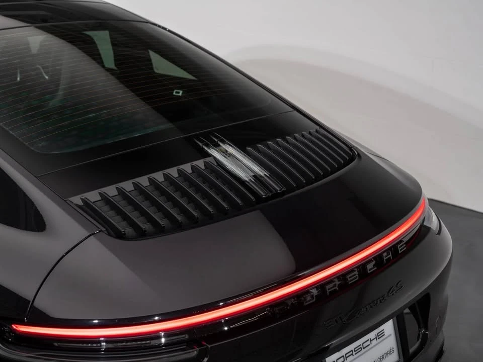 2023 Porsche 992 Carrera 4S - Image 10 of 20