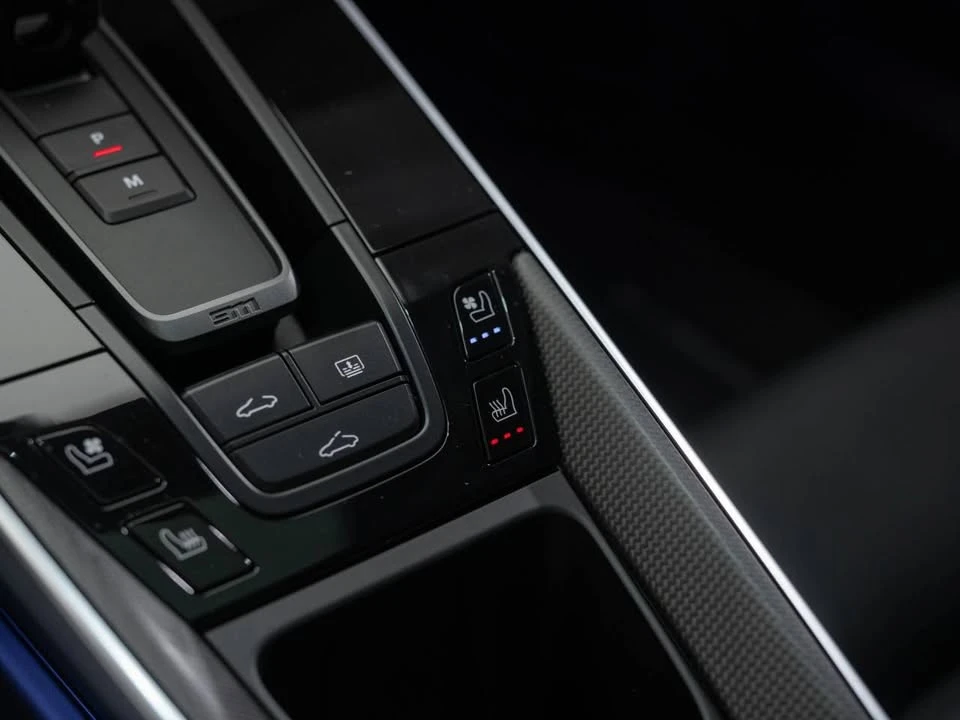 2023 Porsche 992 Carrera 4S - Image 16 of 20