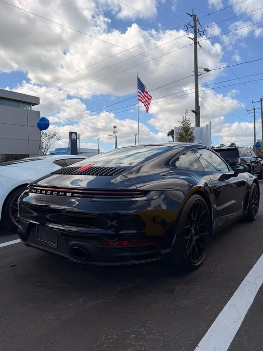 2023 Porsche 992 Carrera 4S - Image 5 of 12
