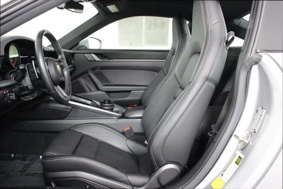 2023 Porsche 992 Carrera 4S - Image 4 of 19
