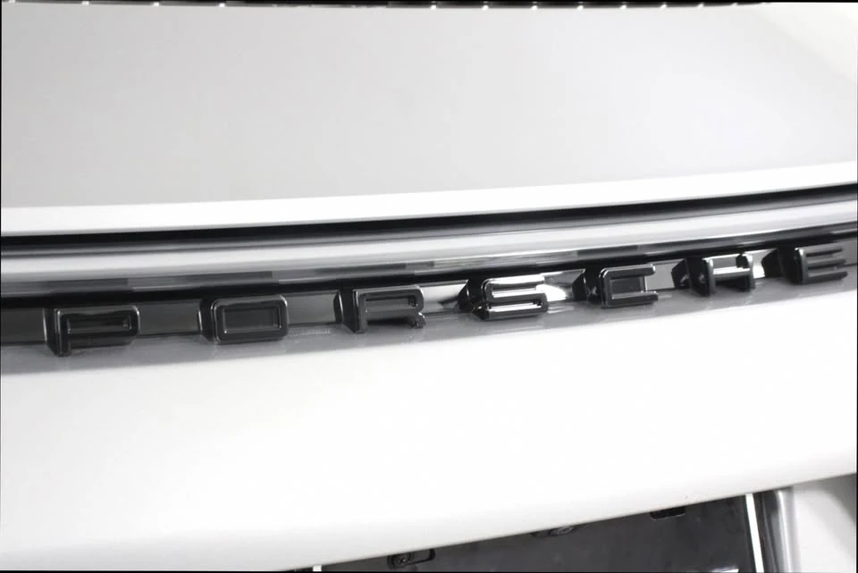 2023 Porsche 992 Carrera 4S - Image 13 of 19