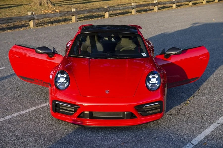 2023 Porsche 992 Carrera T - Image 4 of 7