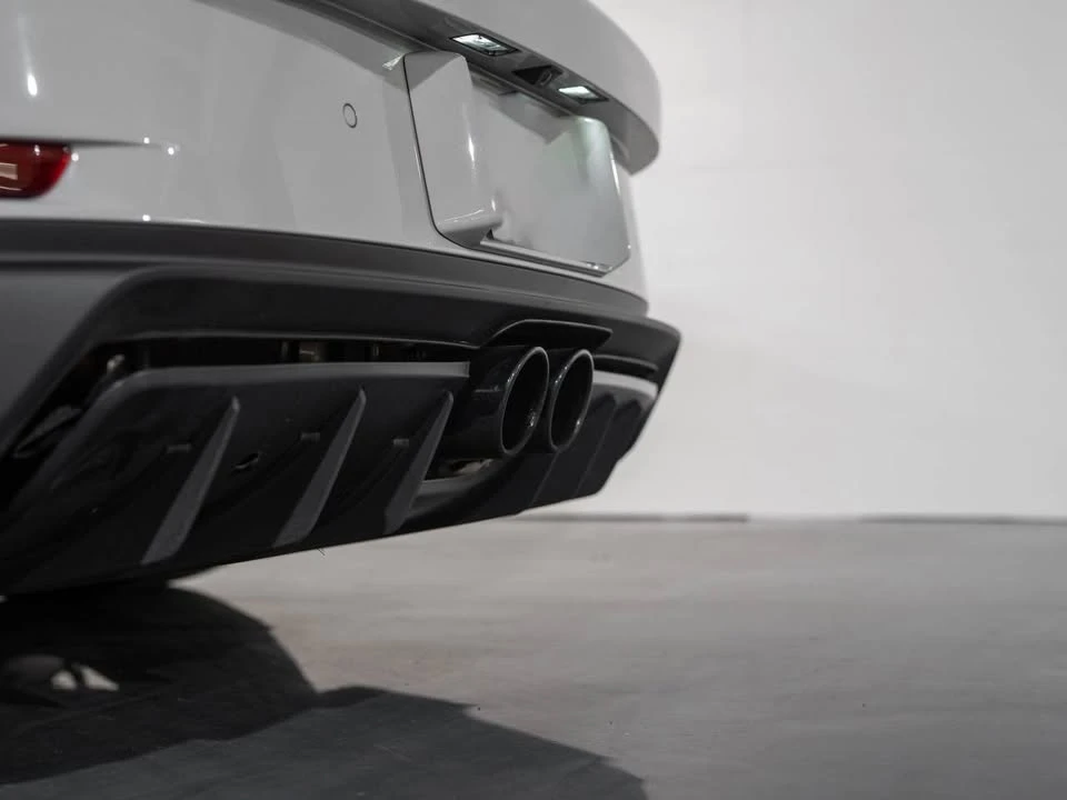 2023 Porsche 992 GT3 - Image 10 of 20