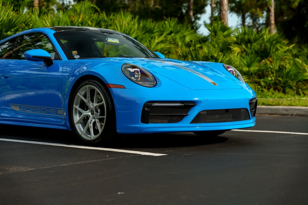 2023 Porsche 992 Carrera S - Image 29 of 31