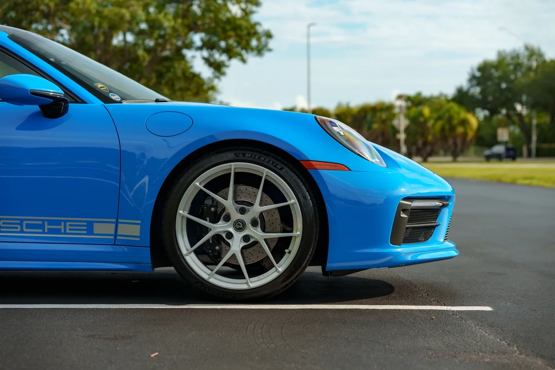 2023 Porsche 992 Carrera S - Image 30 of 31