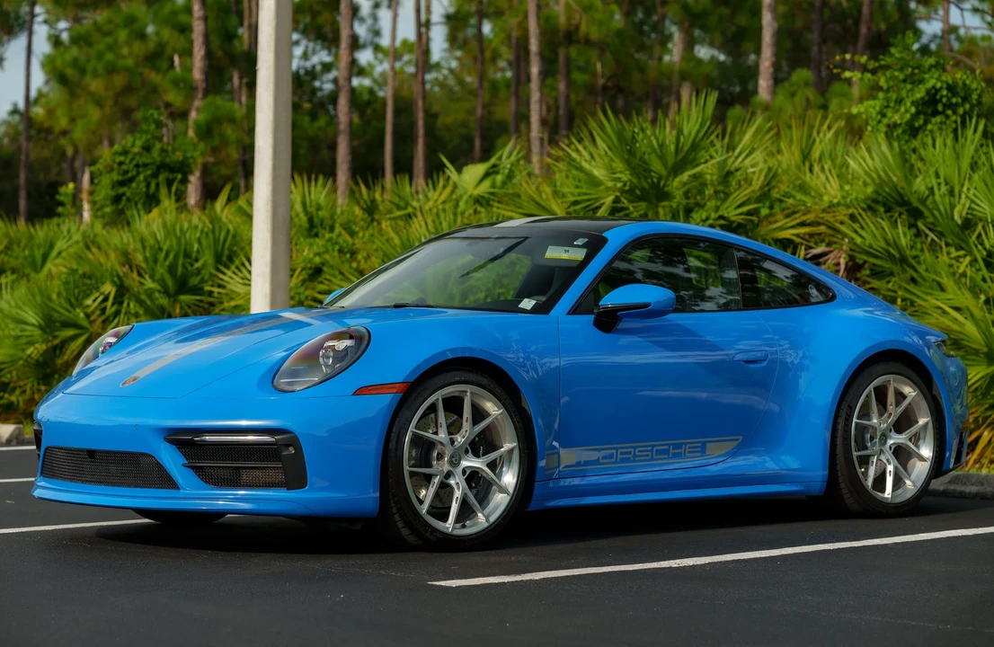 2023 Porsche 992 Carrera S - Image 9 of 31
