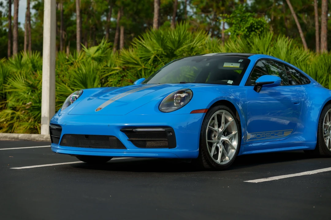 2023 Porsche 992 Carrera S - Image 28 of 31