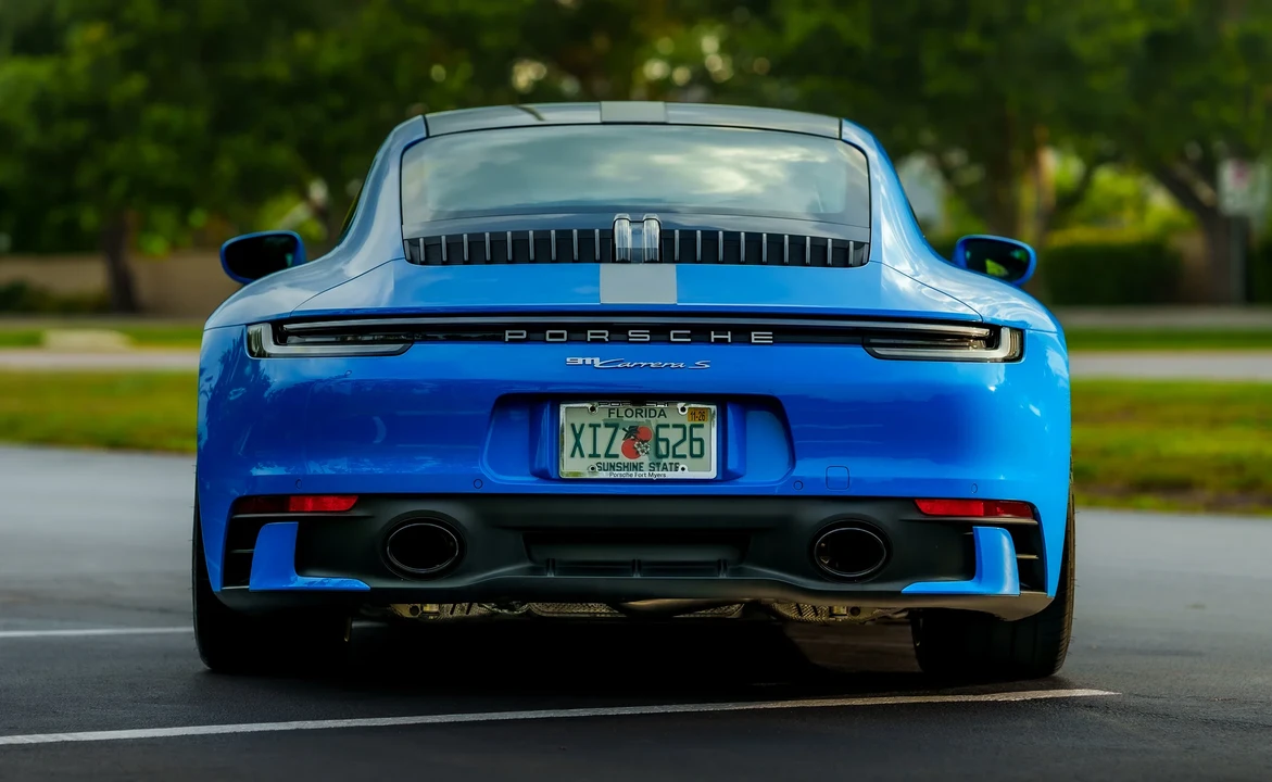2023 Porsche 992 Carrera S - Image 6 of 31