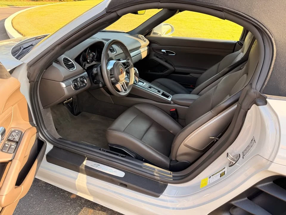 2023 Porsche 718 Boxster - Image 3 of 10