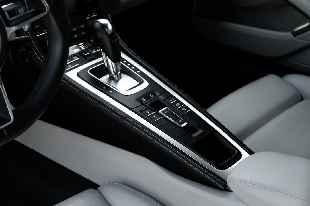 2023 Porsche 718 Boxster S - Image 21 of 31