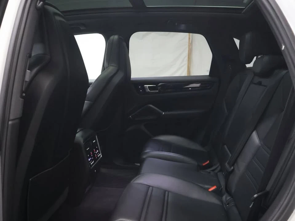 2023 Porsche 9Y0/9Y3 Cayenne - Image 12 of 20