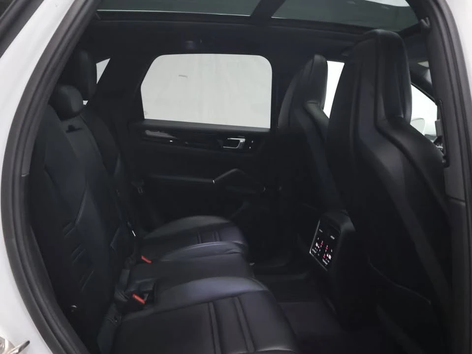 2023 Porsche 9Y0/9Y3 Cayenne - Image 10 of 20