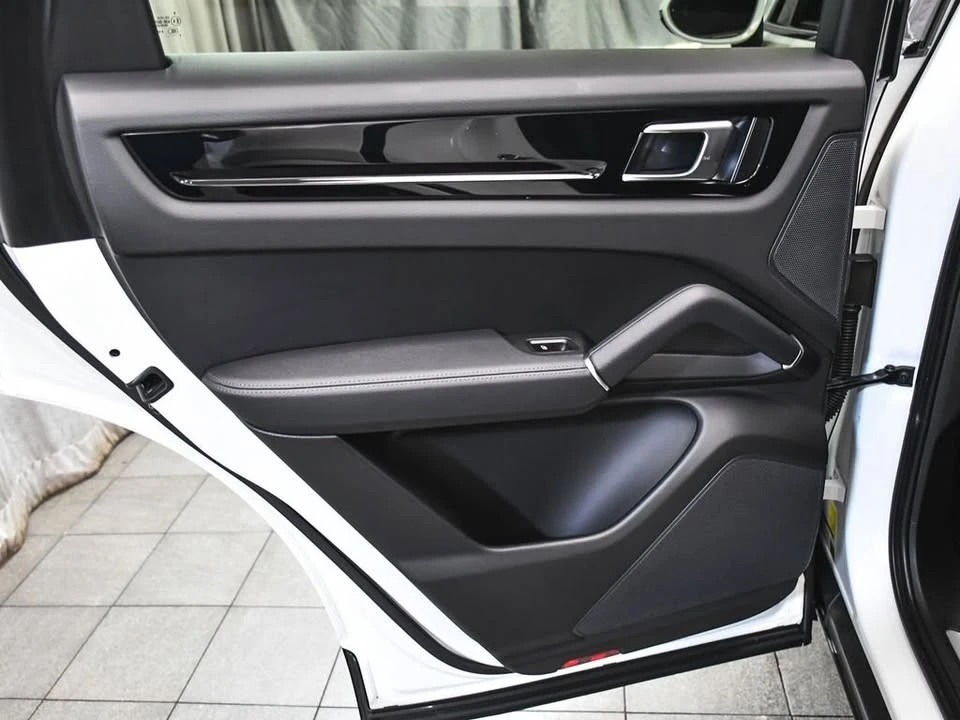 2023 Porsche 9Y0/9Y3 Cayenne - Image 12 of 20