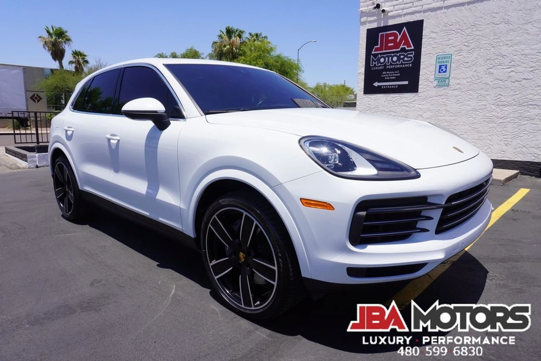 2023 Porsche 9Y0/9Y3 Cayenne - Image 2 of 12