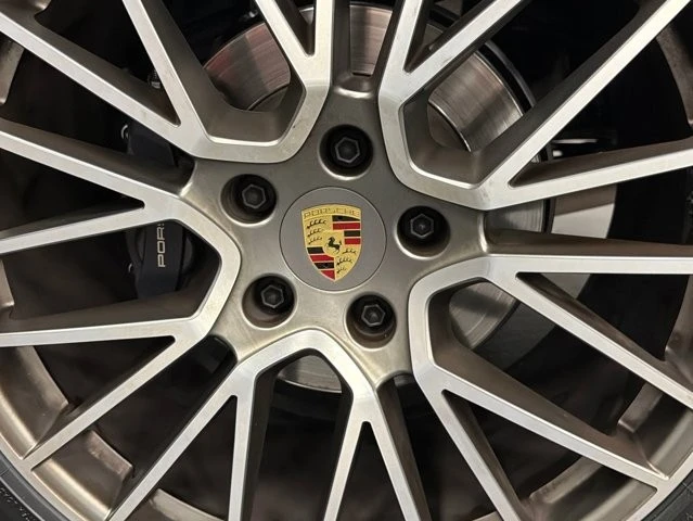 2023 Porsche 9Y0/9Y3 Cayenne - Image 17 of 31