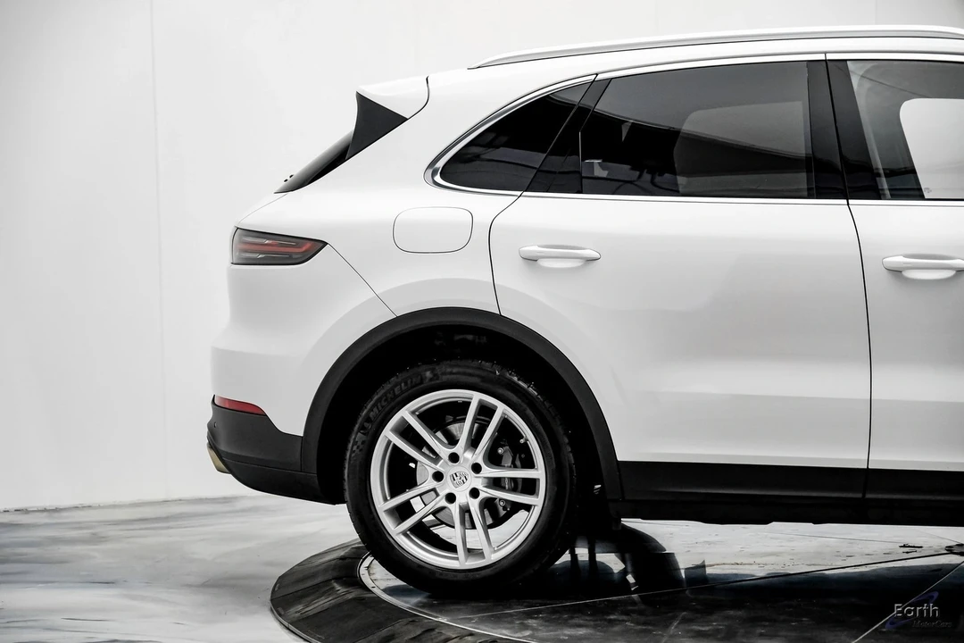 2023 Porsche 9Y0/9Y3 Cayenne - Image 17 of 21