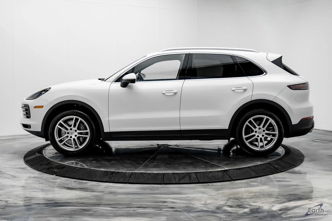 2023 Porsche 9Y0/9Y3 Cayenne - Image 5 of 12