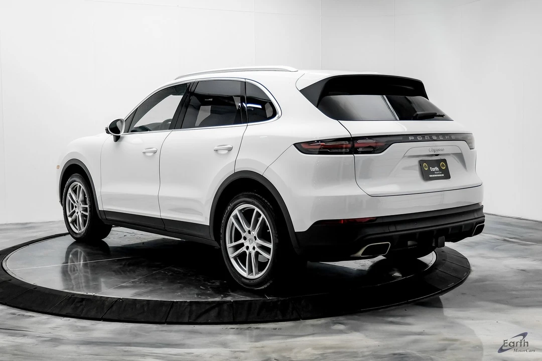 2023 Porsche 9Y0/9Y3 Cayenne - Image 8 of 12