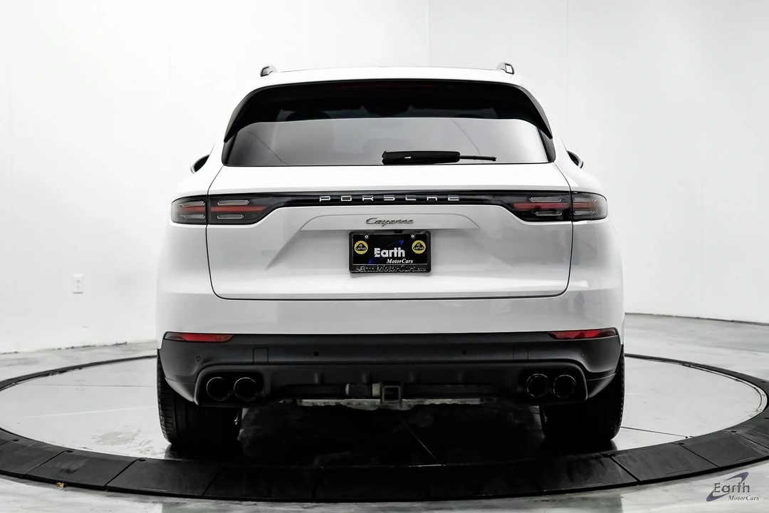 2023 Porsche 9Y0/9Y3 Cayenne - Image 10 of 12