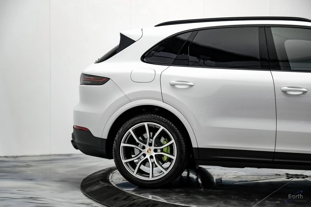 2023 Porsche 9Y0/9Y3 Cayenne - Image 17 of 21