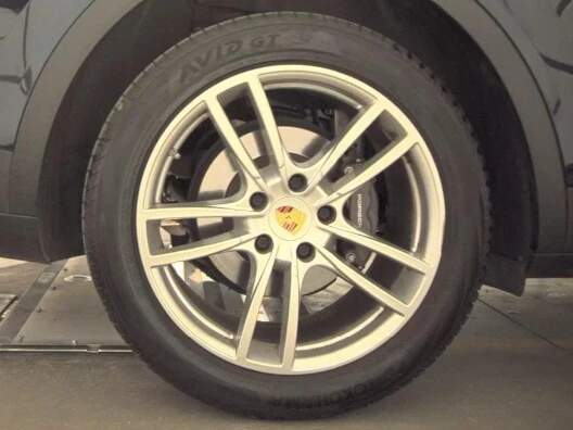2023 Porsche 9Y0/9Y3 Cayenne - Image 13 of 14