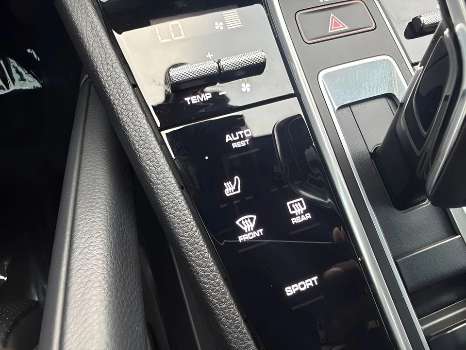 2023 Porsche 9Y0/9Y3 Cayenne - Image 15 of 26
