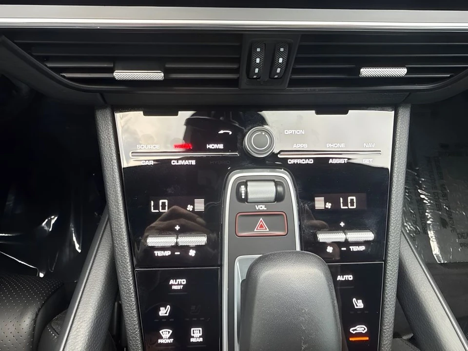 2023 Porsche 9Y0/9Y3 Cayenne - Image 12 of 26