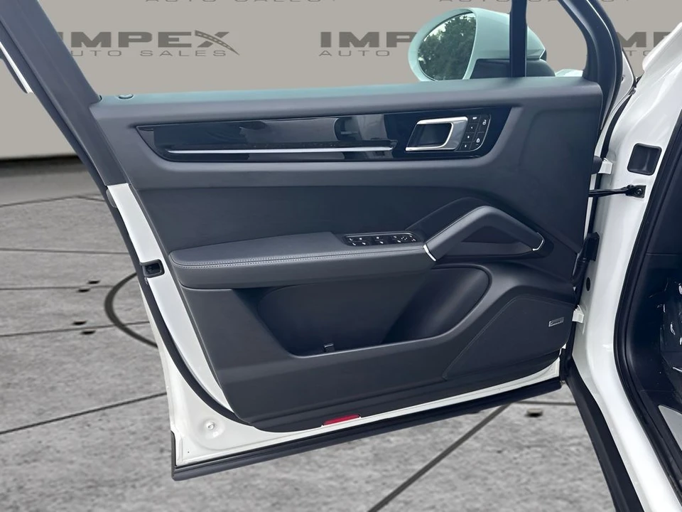 2023 Porsche 9Y0/9Y3 Cayenne - Image 19 of 26