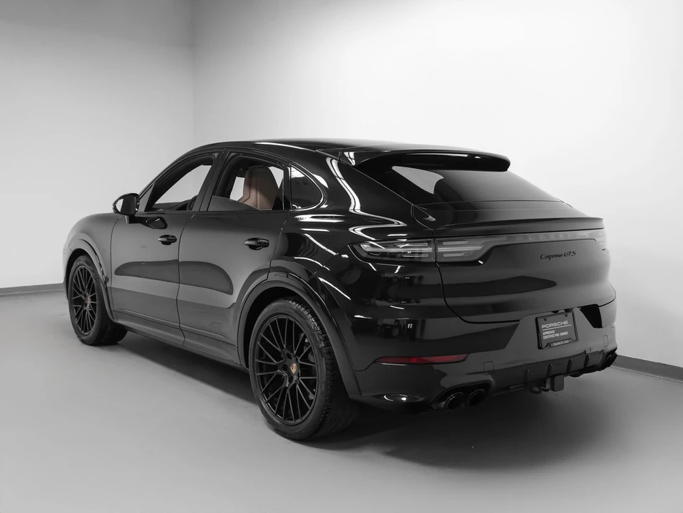 2023 Porsche 9Y0/9Y3 Cayenne GTS - Image 3 of 4