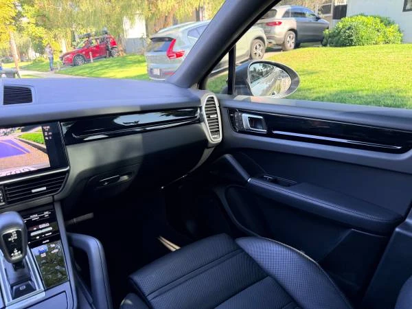 2023 Porsche 9Y0/9Y3 Cayenne - Image 15 of 18