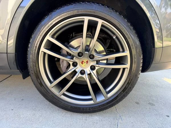 2023 Porsche 9Y0/9Y3 Cayenne - Image 9 of 18