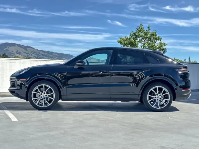 2023 Porsche 9Y0/9Y3 Cayenne - Image 2 of 9