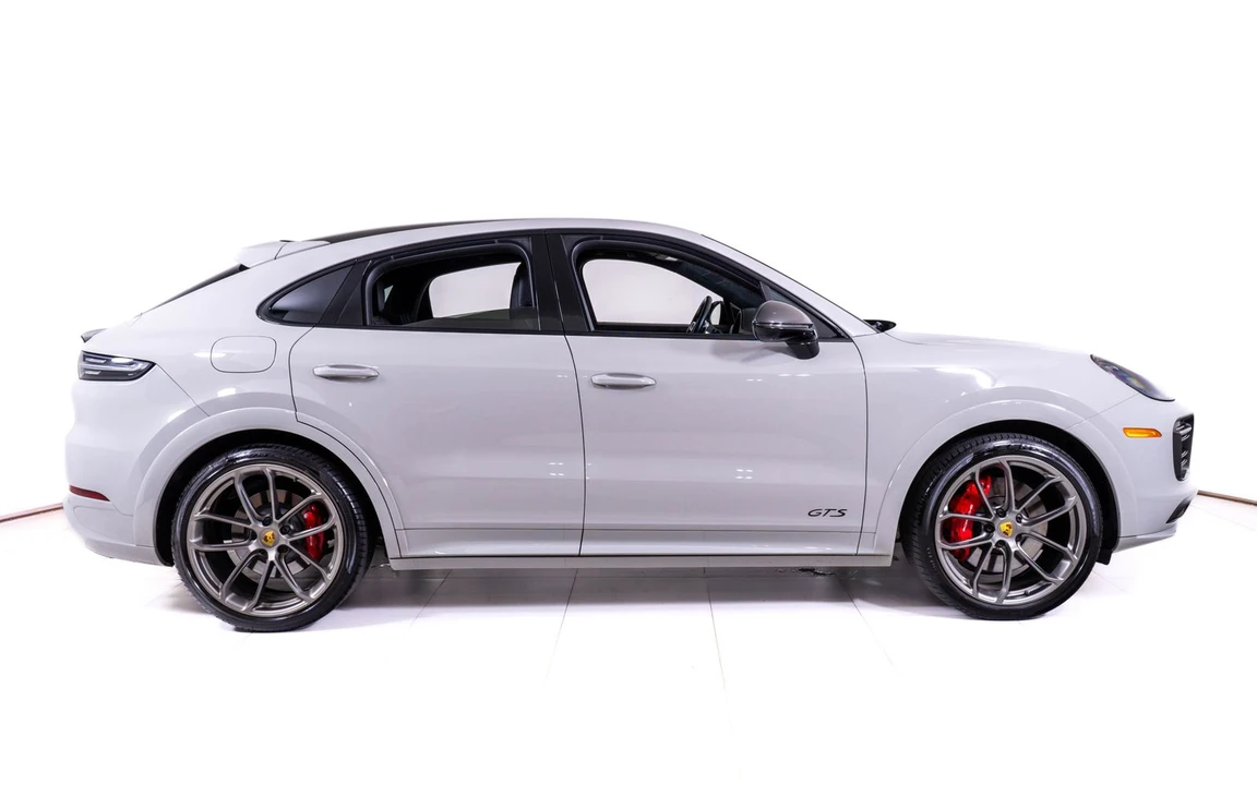 2023 Porsche 9Y0/9Y3 Cayenne Coupe - Image 6 of 24