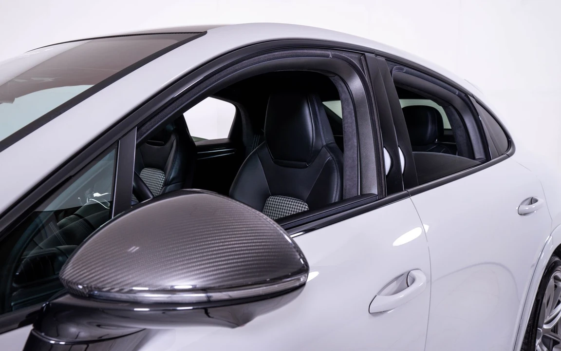 2023 Porsche 9Y0/9Y3 Cayenne Coupe - Image 11 of 24