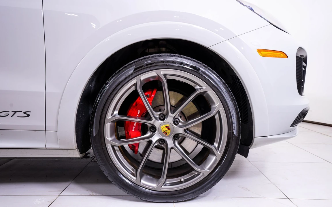 2023 Porsche 9Y0/9Y3 Cayenne Coupe - Image 15 of 24