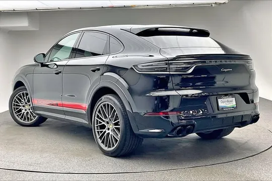 2023 Porsche Cayenne Coupe Platinum Edition