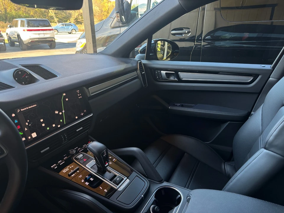 2023 Porsche 9Y0/9Y3 Cayenne - Image 18 of 21