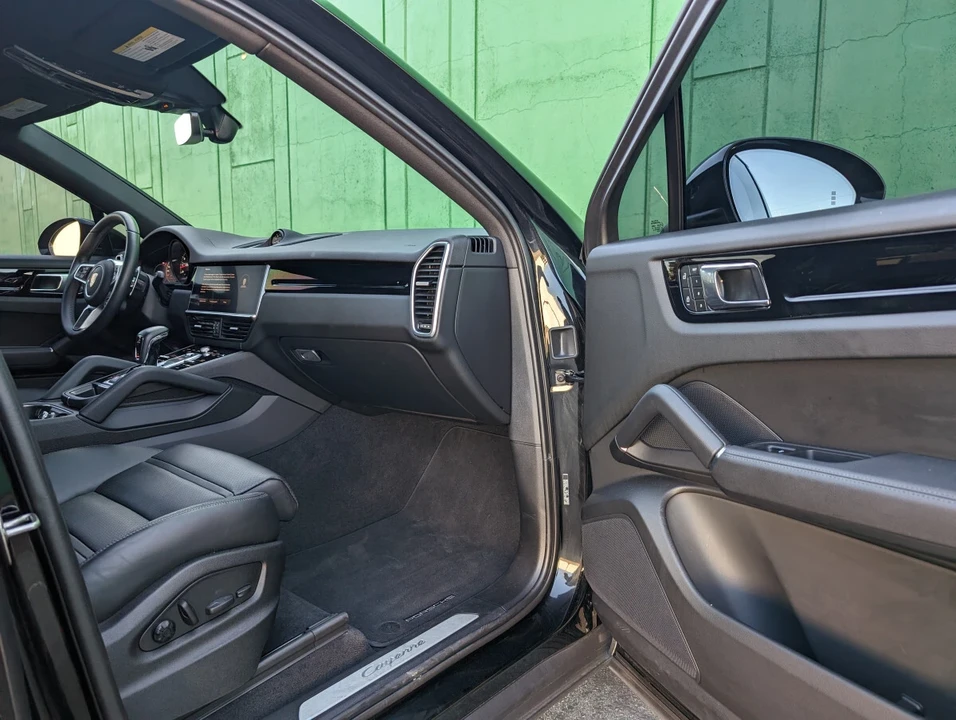 2023 Porsche 9Y0/9Y3 Cayenne - Image 10 of 21