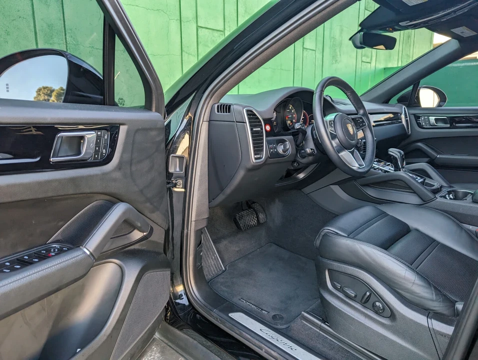 2023 Porsche 9Y0/9Y3 Cayenne - Image 17 of 21