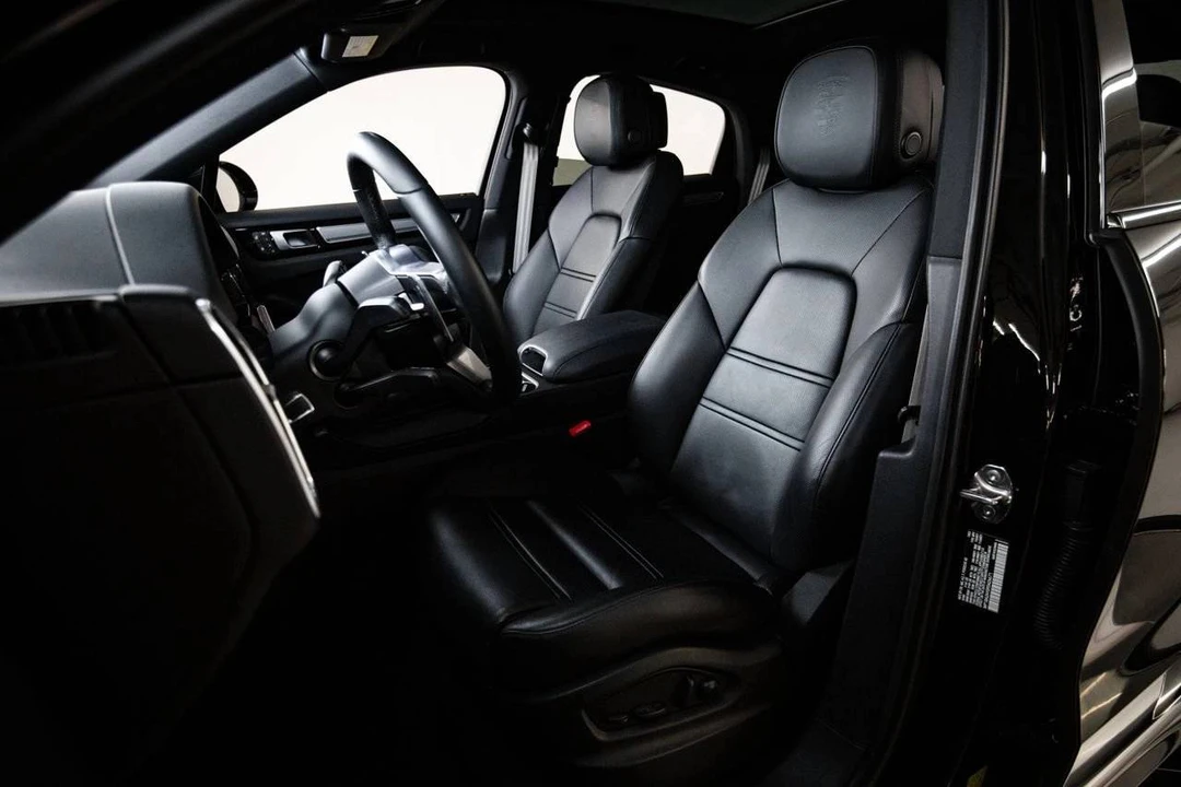 2023 Porsche 9Y0/9Y3 Cayenne Coupe - Image 5 of 5