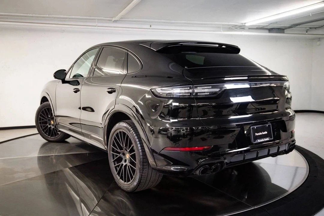 2023 Porsche 9Y0/9Y3 Cayenne Coupe - Image 3 of 5