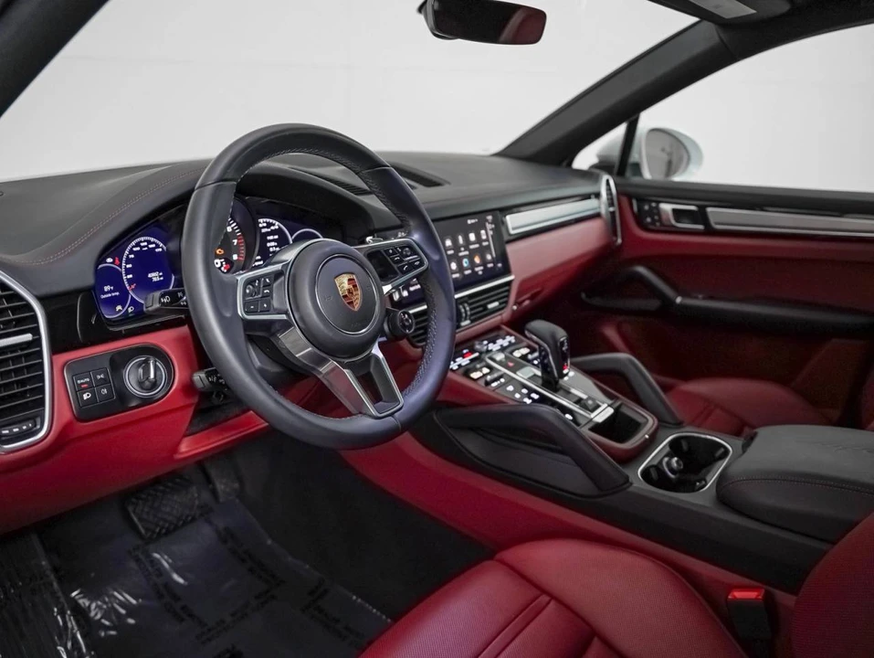 2023 Porsche 9Y0/9Y3 Cayenne Coupe - Image 4 of 5