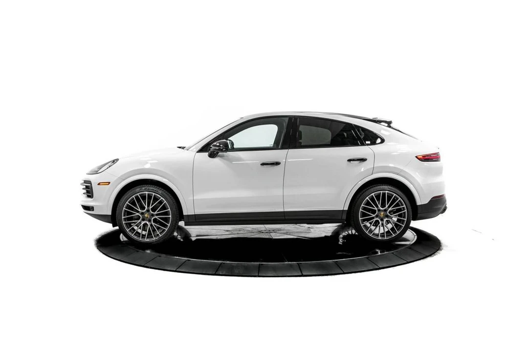 2023 Porsche 9Y0/9Y3 Cayenne Coupe - Image 2 of 5