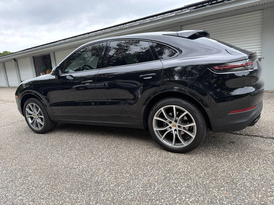 2023 Porsche 9Y0/9Y3 Cayenne Coupe - Image 3 of 5